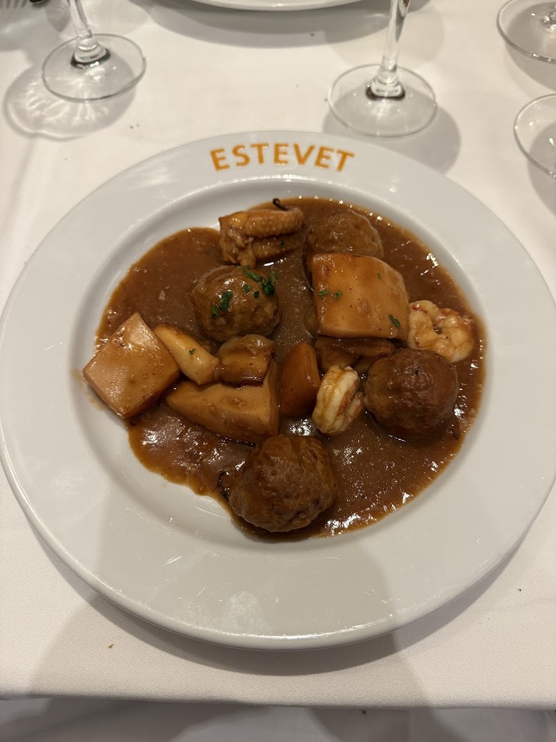 Ca l'Estevet - Ca l'Estevet Carrer de Valldonzella, 46, Ciutat Vella, 08001 Barcelona, Spain