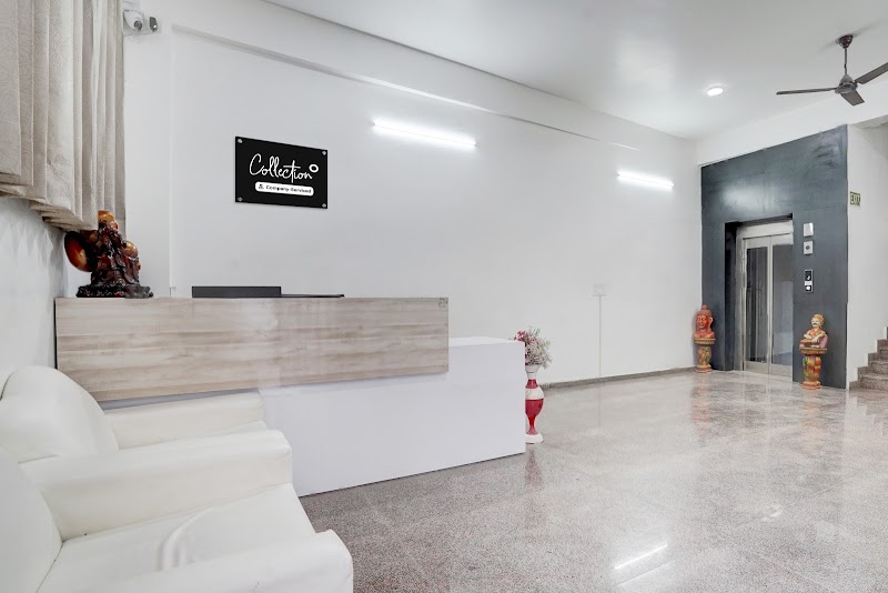 Super Collection O by OYO Sector 7 Rohini Formerly Giriraj Residency - Super Collection O by OYO Sector 7 Rohini Formerly Giriraj Residency Plot no. 3A, Uday singh palace, Plot no. 3A, Uday singh palace, Naharpur village, Rohini, sector - 7, Delhi, Sector 7, Naharpur Village, Rohini, Delhi, 110085, India