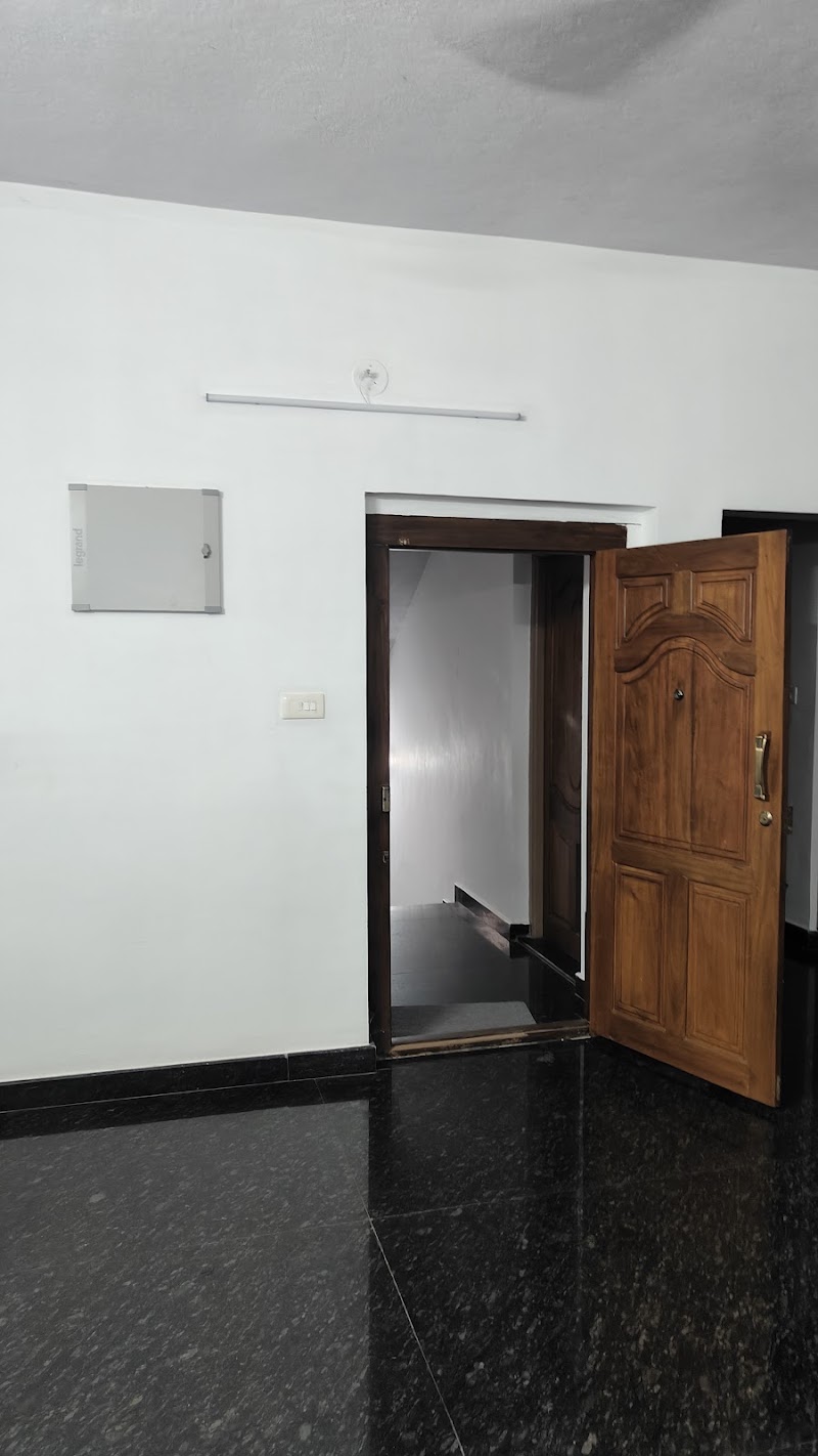 Udupi City Inn - Udupi City Inn, MGM - Budnar - Diana Theatre Rd, next to Archana Signature, Paniyadi, Maruthi Veethika, Udupi, Karnataka 576102, India