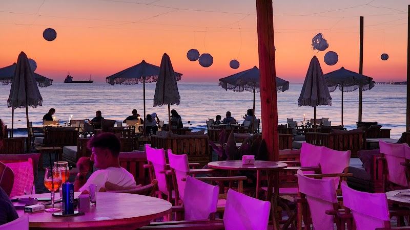 Plazhi i Vlorës 1 - Plazhi i Vlorës 1, CFMV+MJH, Vlorë, Albania