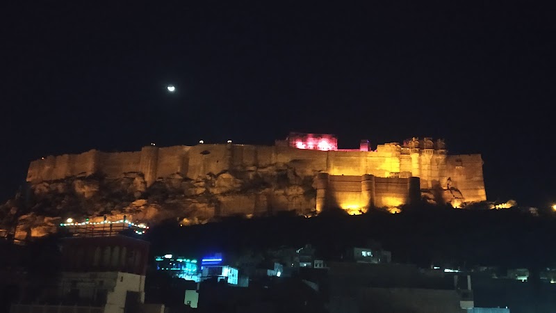 Mehran View Guest House - Mehran View Guest House Goll, Sutharo Ka Bass Rd, near Ummed Chowk, Gulab Sagar, Jodhpur, Rajasthan 342001, India