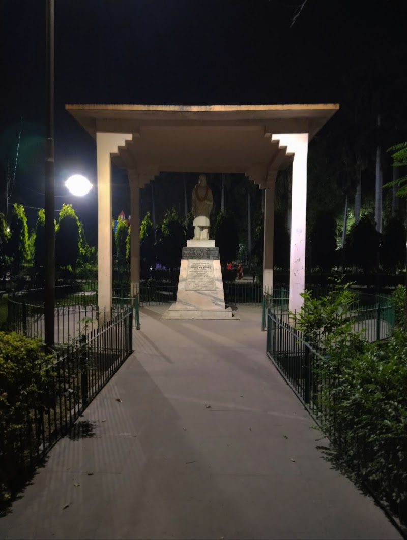 Company Garden - Company Garden Maidagin Xing, Daranagar, Kotwali, Varanasi, Uttar Pradesh 221001, India