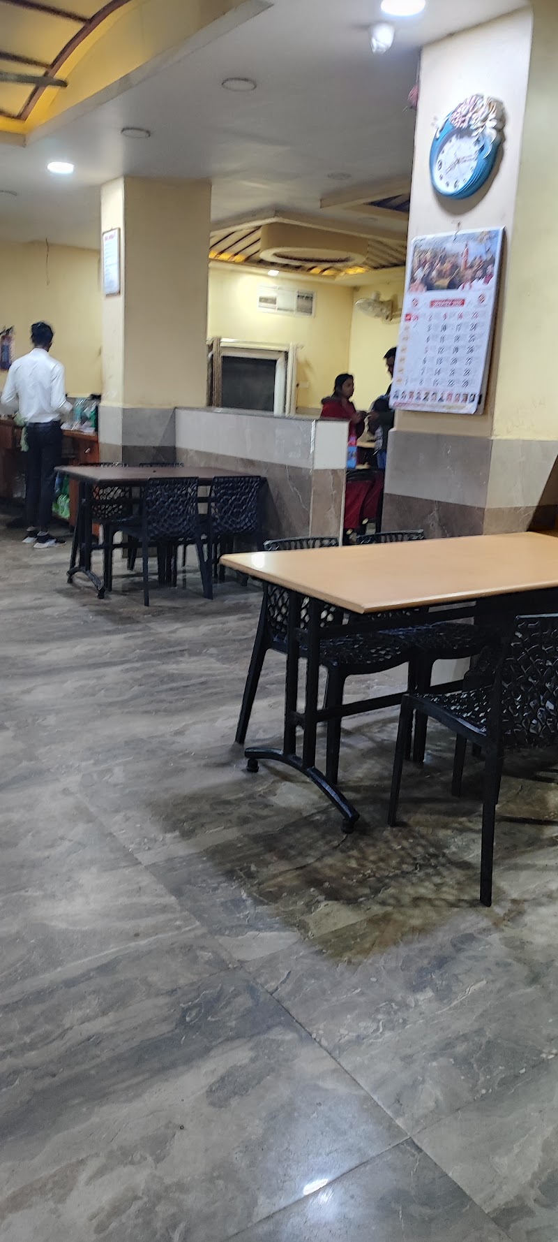 Anand Family Dhaba and Restaurant - Anand Family Dhaba and Restaurant Aadarsh College Tiraha, Bus Stop, Mundara, Raipur, Chhattisgarh 492015, India