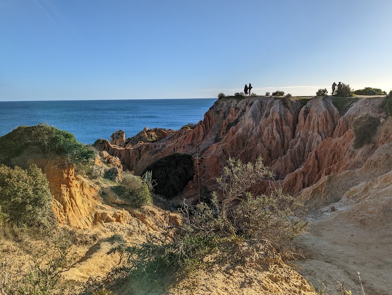 Parque de merendas da Praia da Marinha - Parque de merendas da Praia da Marinha, Estr. da Marinha, Caramujeira, 8400-407 Lagoa, Portugal