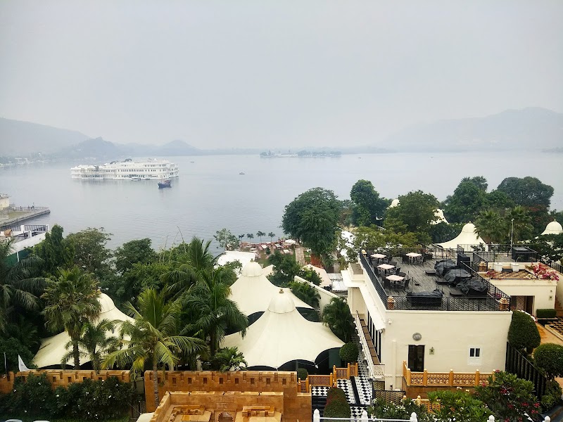 Hotel Lake Star Bistro - Hotel Lake Star Bistro 80, Naga Nagri, near Leela Palace staff gate, Cheerwa, Ambamata, Udaipur, Rajasthan 313004, India