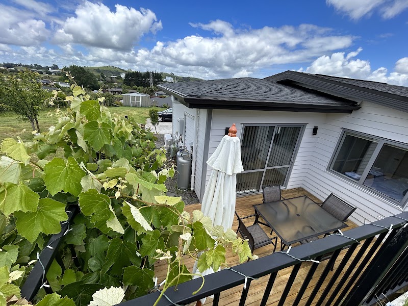 Cross Roads Guesthouse - Cross Roads Guesthouse 17A McIntosh Drive, Pōkeno 2471, New Zealand