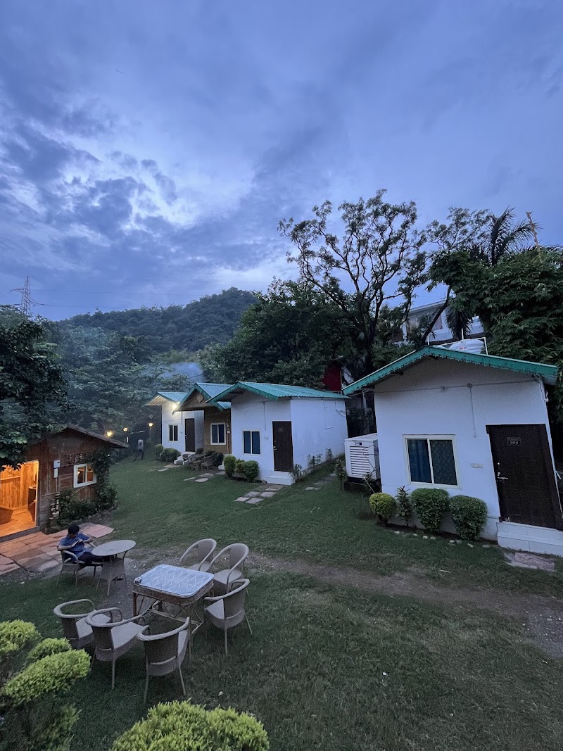 Collection O Tapovan Rise Cottages And Cafe - Collection O Tapovan Rise Cottages And Cafe, Near Tabola conte cafe, Rise intercollege road, behind kriyayoga ashram, Tapovan, Rishikesh, Jonk, Uttarakhand 249192, India
