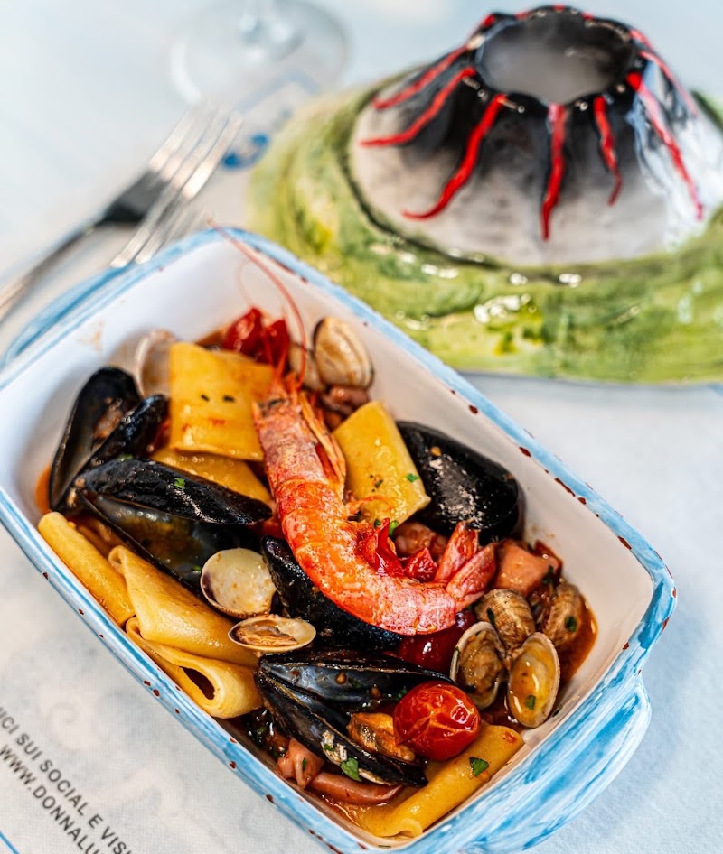 Donna Luisella | Ristorante Borgo Marinari Napoli - Donna Luisella | Ristorante Borgo Marinari Napoli, Piazzetta Marinari, 3, 80132 Napoli NA, Italy
