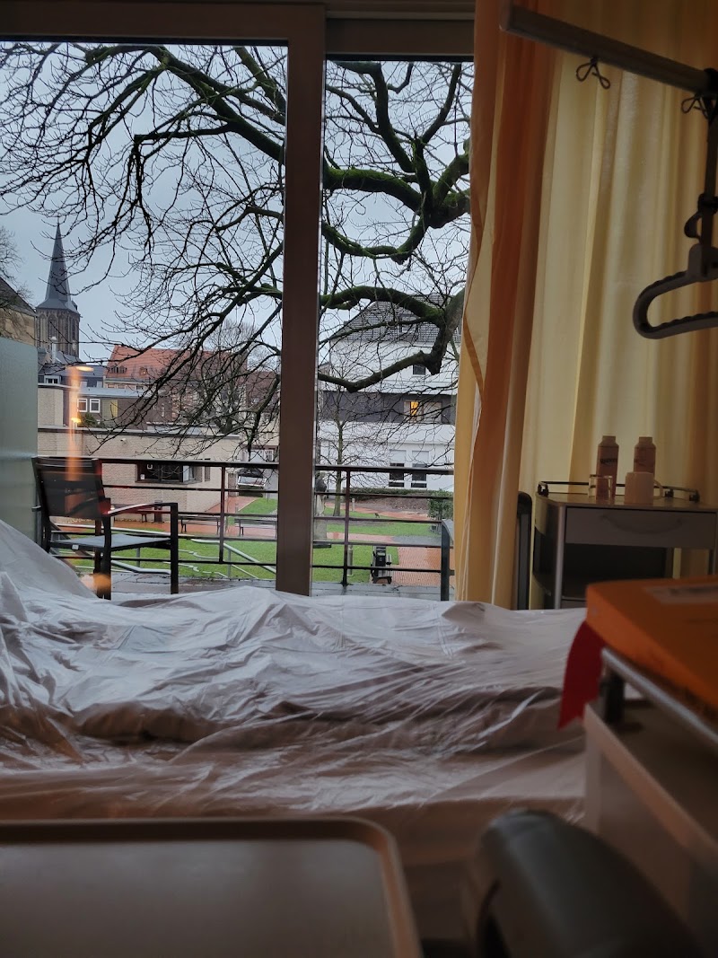 Cellitinnen-Severinsklösterchen Krankenhaus der Augustinerinnen und St. Antonius, Betriebsstelle Severinsklösterchen - Cellitinnen-Severinsklösterchen Krankenhaus der Augustinerinnen und St. Antonius, Betriebsstelle Severinsklösterchen, Jakobstraße 27-31, 50678 Köln, Germany