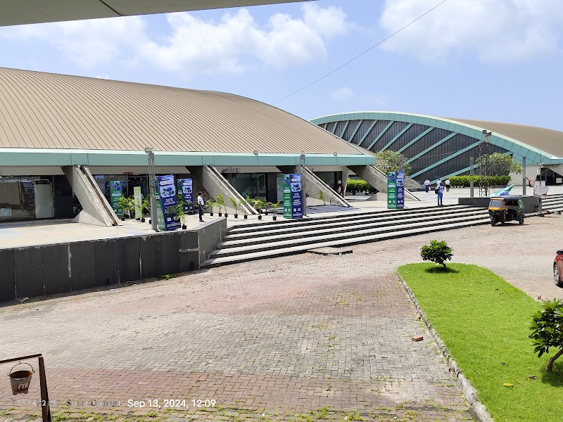 Platinum Hall - Platinum Hall, near, Palsana Chokdi, Khajod, Sarsana, Surat, Gujarat 395007, India