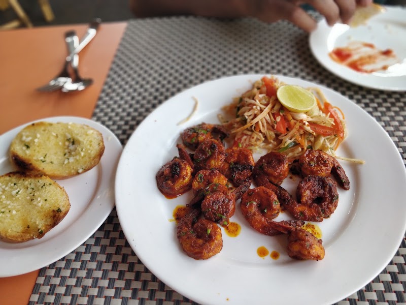 Foodland Multi Cuisine & Bars - Foodland Multi Cuisine & Bars, H.No.406-A, Marquis Vaddo, Aguada - Siolim Rd, next to Riva Goldcoast Hotel, Vaddi, Candolim, Goa 403515, India