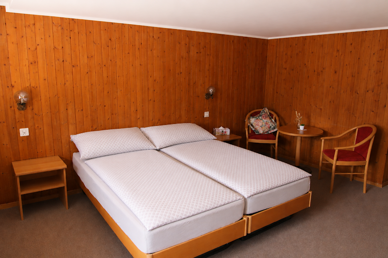 Hotel & Restaurant Waldrand Isenfluh - Hotel & Restaurant Waldrand Isenfluh Hofstettli 4185A, 3822 Isenfluh, Switzerland