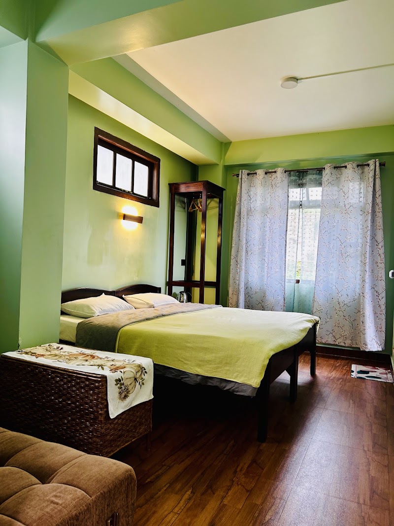Apple Cherry Pine Green Homestay - Apple Cherry Pine Green Homestay Lane1, Risa Colony, Wahdienglieng, Malki, Shillong, Meghalaya 793003, India