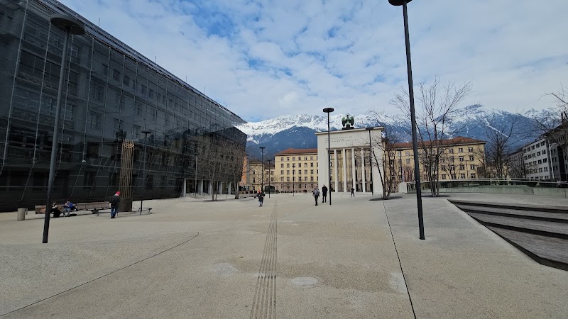 Triumphal Arch - Triumphal Arch Maria-Theresien-Straße, 6020 Innsbruck, Austria
