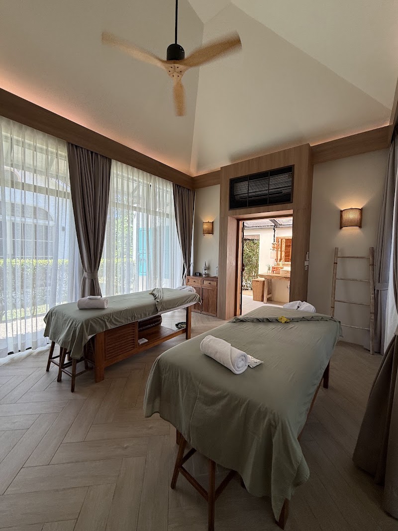 Oasis Spa (Tropical Retreat Spa, Laguna) - Oasis Spa (Tropical Retreat Spa, Laguna), 29 Moo 4 Srisoonthorn Road Bang Tao Beach, Tambon Choeng Thale, Amphoe Thalang, Chang Wat Phuket 83110, Thailand