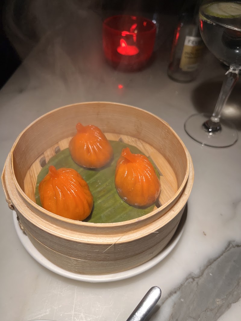 Hakkasan - Hakkasan 2nd Floor, Krystal Building, Waterfield Road, Bandra West, Mumbai, Maharashtra 400050, India