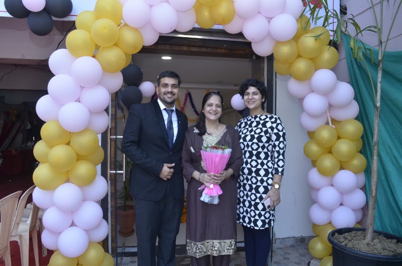 Valkins Healthcare | Diagnostic Centre | Skin Clinic and Hair Transplant Centre | Dr. Sukriti Arora - Valkins Healthcare | Diagnostic Centre | Skin Clinic and Hair Transplant Centre | Dr. Sukriti Arora, GK Tower, Canara Bank Building, near Jail Road, Jain Nagar, Chowk, Durg, Bhilai, Chhattisgarh 491001, India