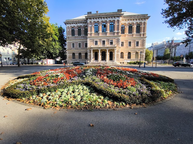 Zrinjevac Park - Zrinjevac Park Zrinjevac 7, 10000, Zagreb, Croatia
