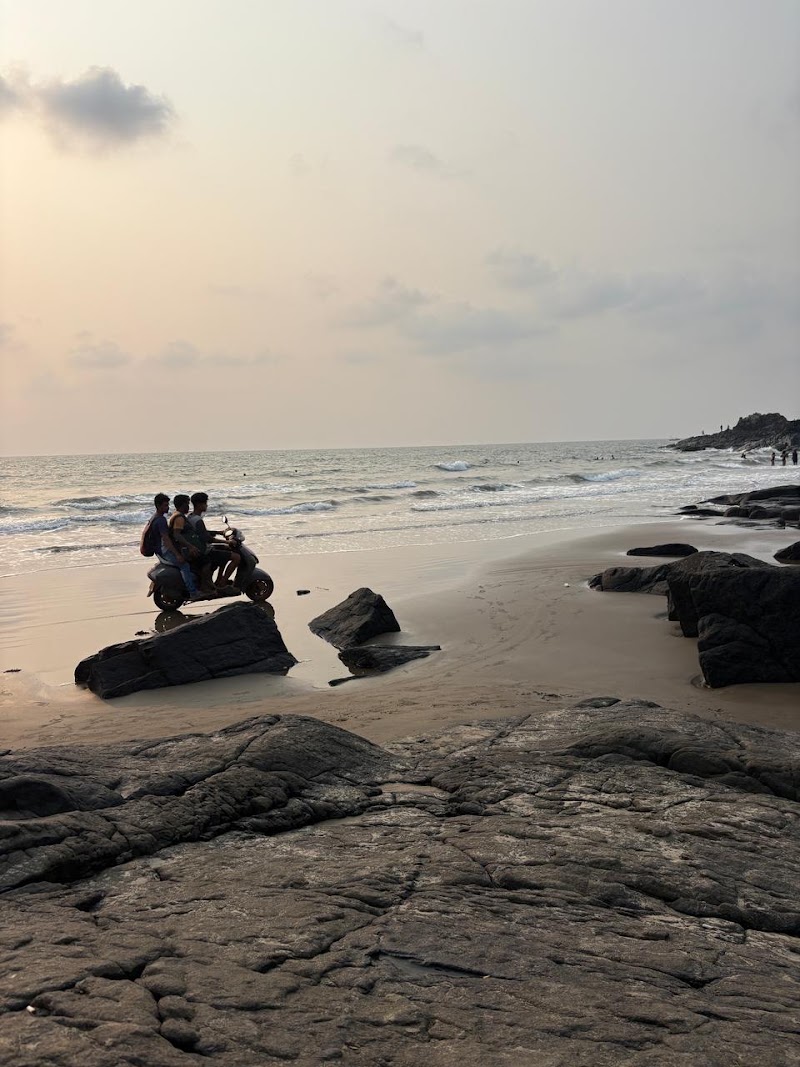 Little Vagator Beach - Little Vagator Beach, HPVM+9RF, Ozran Beach, Small, near Vishwas Restaurant, Vagator, Anjuna, Goa 403509, India