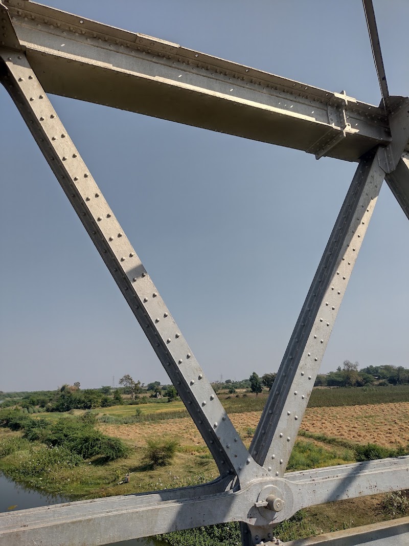British Era Railway Bridge - British Era Railway Bridge, R9X4+2H9, Lakhpuri, Maharashtra 444107, India
