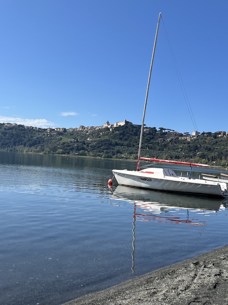 Canoa Kayak Academy Scuole di Canoa - Canoa Kayak Academy Scuole di Canoa, Via Spiaggia del Lago, 17/b, 00073 Castel Gandolfo RM, Italy