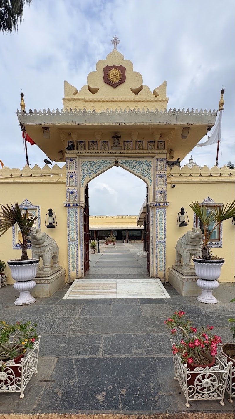 Jagmandir Gul Mahal - Jagmandir Gul Mahal HM9H+2H2, Pichola, Udaipur, Rajasthan 313001, India