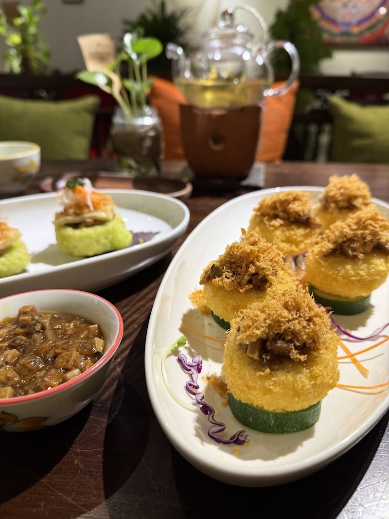 Shamballa Vegetarian, Greenhouse & Rooftop Bar - Da Nang - Shamballa Vegetarian, Greenhouse & Rooftop Bar - Da Nang 277 Đ. Trần Hưng Đạo, An Hải, Đà Nẵng 550000, Vietnam