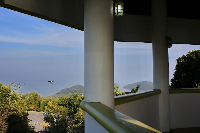 Karon Viewpoint - Karon Viewpoint 4233 Tambon Karon, Amphoe Mueang Phuket, Chang Wat Phuket 83100, Thailand