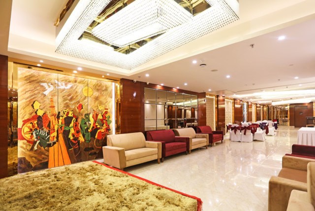 Hotel Ascent Biz - Hotel Ascent Biz Plot No.127, Khoda Road, opposite Barclays, Industrial Area, Sector 62, Noida, Uttar Pradesh 201309, India