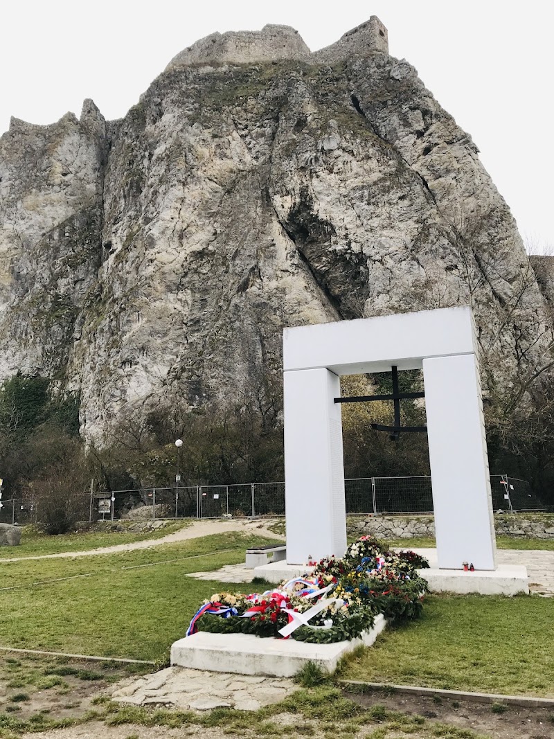Gate of Freedom Memorial - Gate of Freedom Memorial, 841 10 Bratislava-Devín, Slovakia