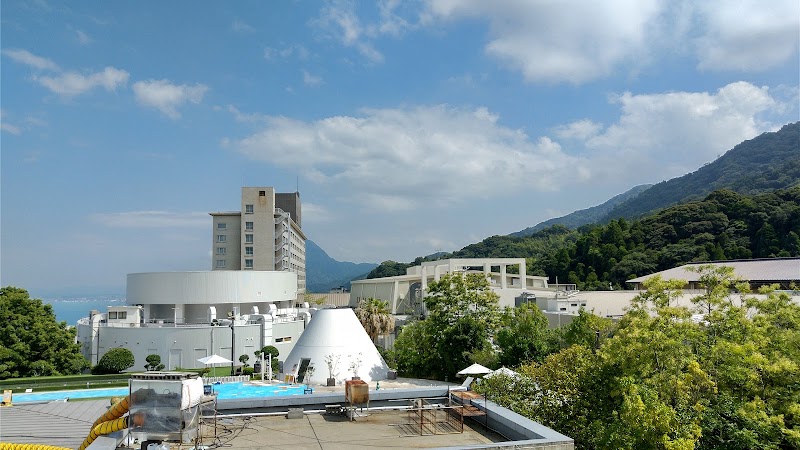 Suginoi Palace