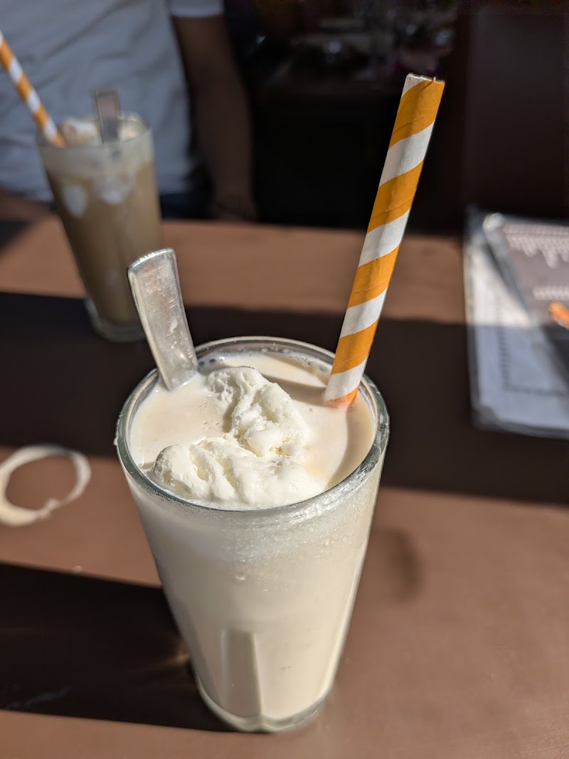 Indian Coffee House - Indian Coffee House 2nd Floor, Mohan Singh Place, Hanuman Road Area, Connaught Place, New Delhi, Delhi 110001, India
