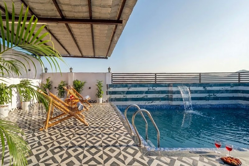 StayVista at The Sunset Residency - StayVista at The Sunset Residency Police Station, Plot No.144, above HDFC Bank, opp. Sukher, [no name], Udaipur, Sukher, Rajasthan 313001, India