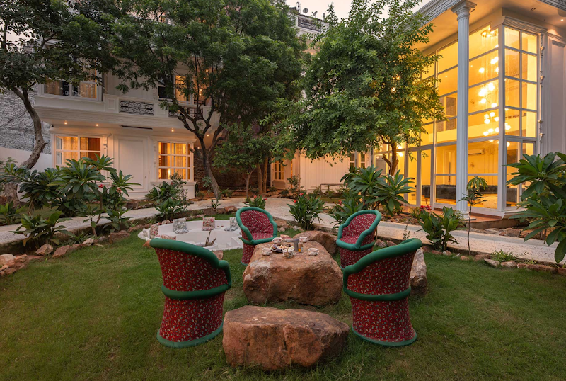 StayVista Villa