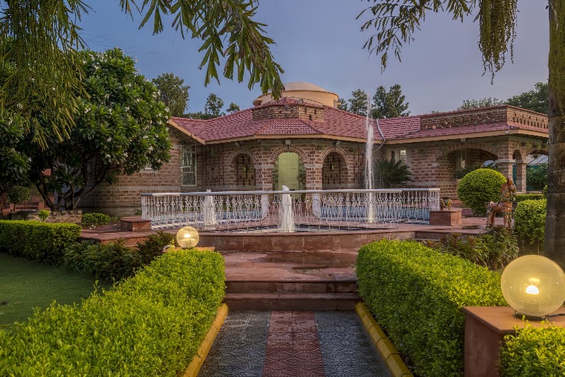 The Orchard Farm - A Pet Friendly Luxury Farmhouse Near Delhi with Pool and Jacuzzi - The Orchard Farm - A Pet Friendly Luxury Farmhouse Near Delhi with Pool and Jacuzzi Farm No.75, PachGaon, Mohammadpur Road, behind Best Western Resort Country Club, Manesar, Para, Haryana 122105, India
