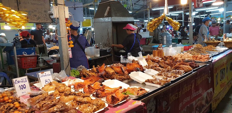 Naka Weekend Market - Naka Weekend Market Thanon Wirat Hong Yok, Tambon Wichit, Amphoe Mueang Phuket, Chang Wat Phuket 83000, Thailand