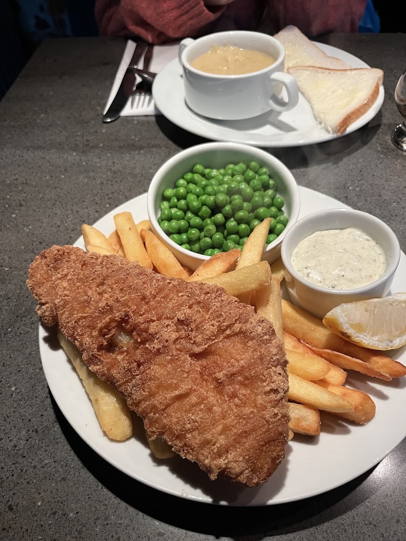 The Black Cat - The Black Cat, 168 Rose St, Edinburgh EH2 4BA, UK