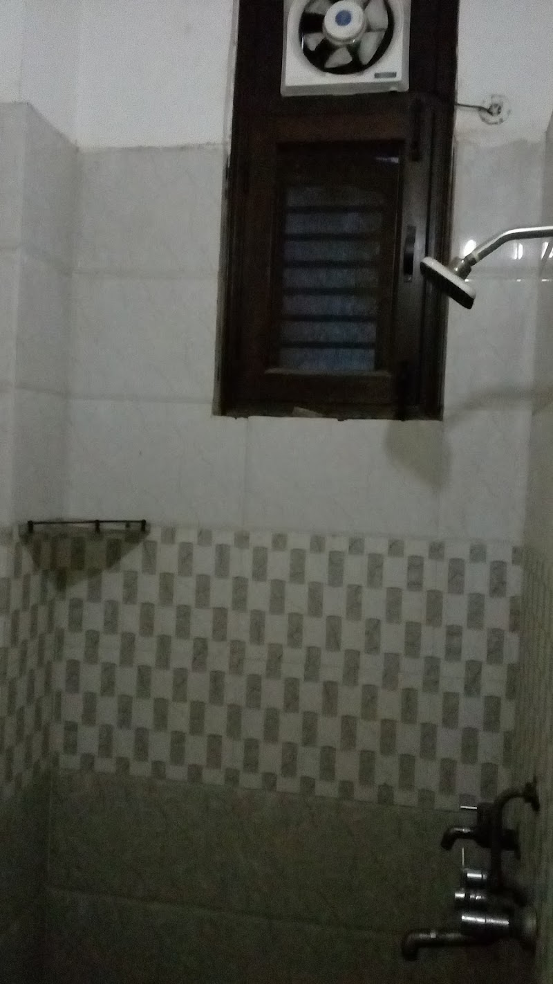 Premium Nest PG - Premium Nest PG 201309, Rasoolpur Nawada, Industrial Area, Sector 62, Noida, Uttar Pradesh 201309, India