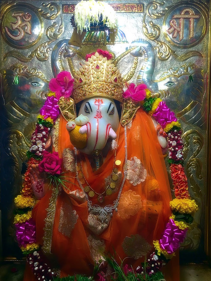 Shri Siddhivinayak Temple - Shri Siddhivinayak Temple Oshiwar Bridge, 1, Swami Vivekanand Rd, Best Nagar, Goregaon West, Mumbai, Maharashtra 400104, India