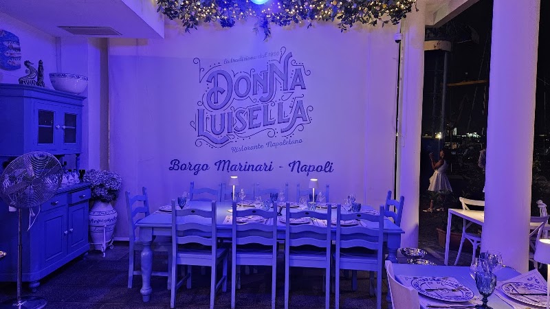 Donna Luisella | Ristorante Borgo Marinari Napoli - Donna Luisella | Ristorante Borgo Marinari Napoli, Piazzetta Marinari, 3, 80132 Napoli NA, Italy