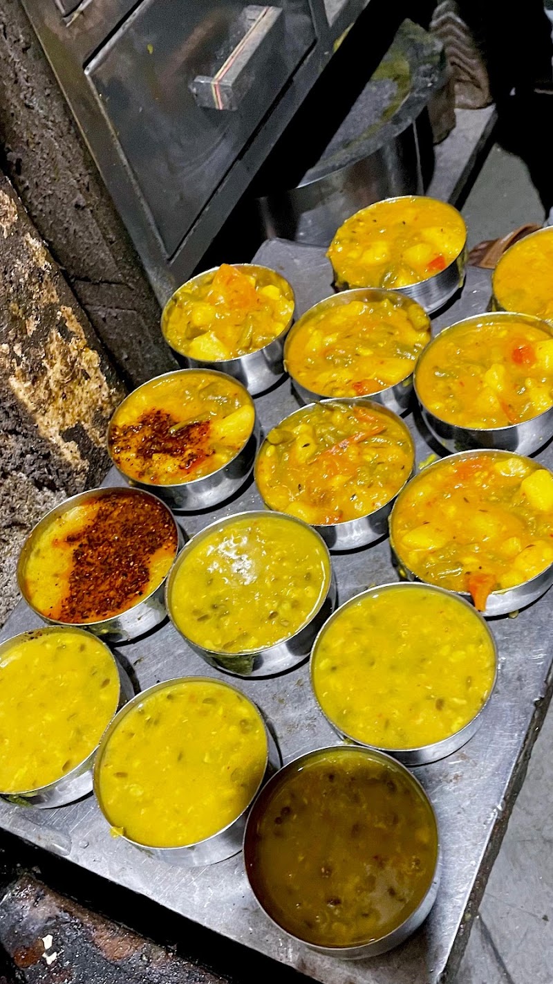 Pandit Vaishno Dhaba - Pandit Vaishno Dhaba F26J+PC7, Roshan Pura, Gurugram, Haryana 122001, India