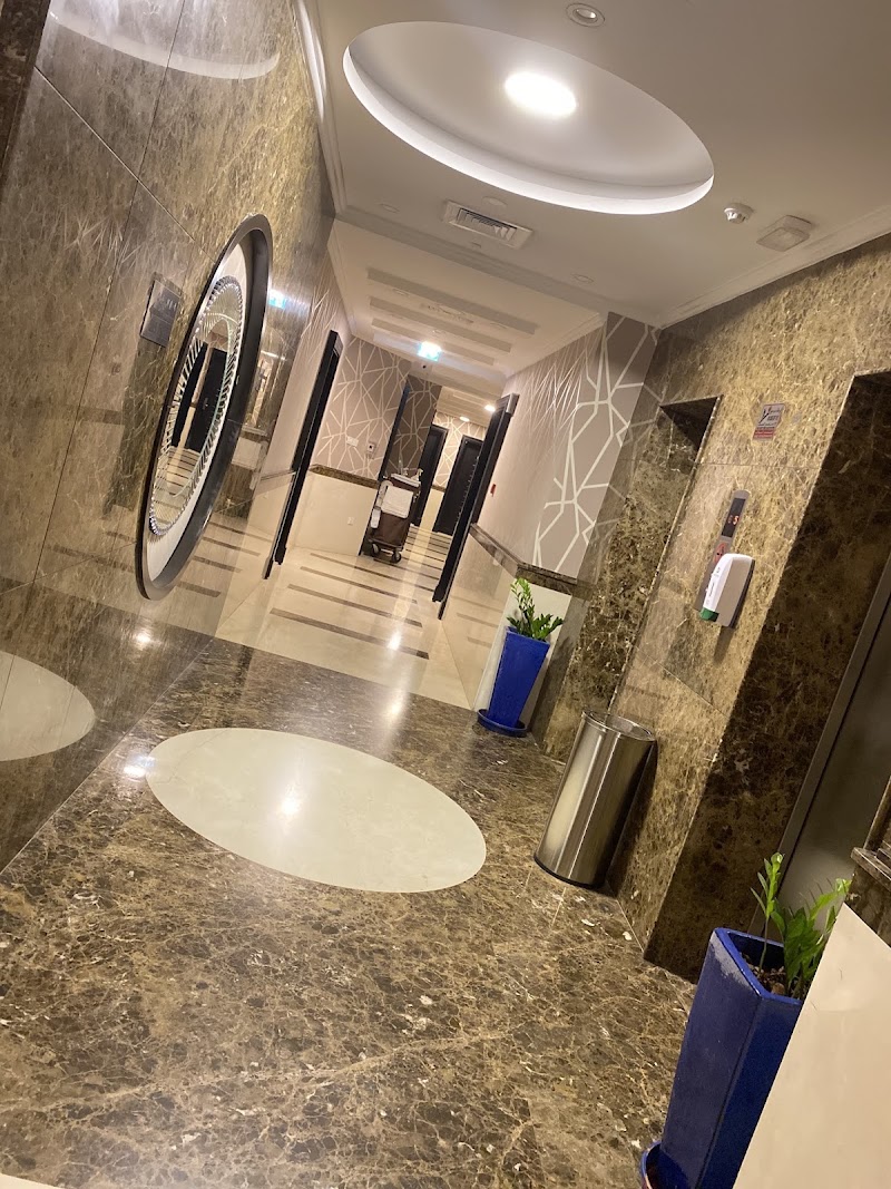 Skylark Hotel Apartments - Skylark Hotel Apartments, Sheikh Zayed Rd - opp. Insurance Market Metro Station - Al Barsha First - Al Barsha - Dubai - United Arab Emirates