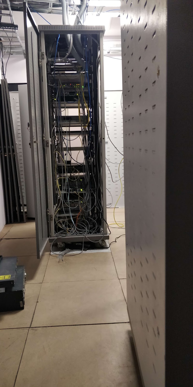 Friends Data Recovery Centre - Friends Data Recovery Centre, 11-3-176, Nampally Road, opposite medline, Mozampura, Bazar Ghat, New Mallepally, Hyderabad, Telangana 500001, India