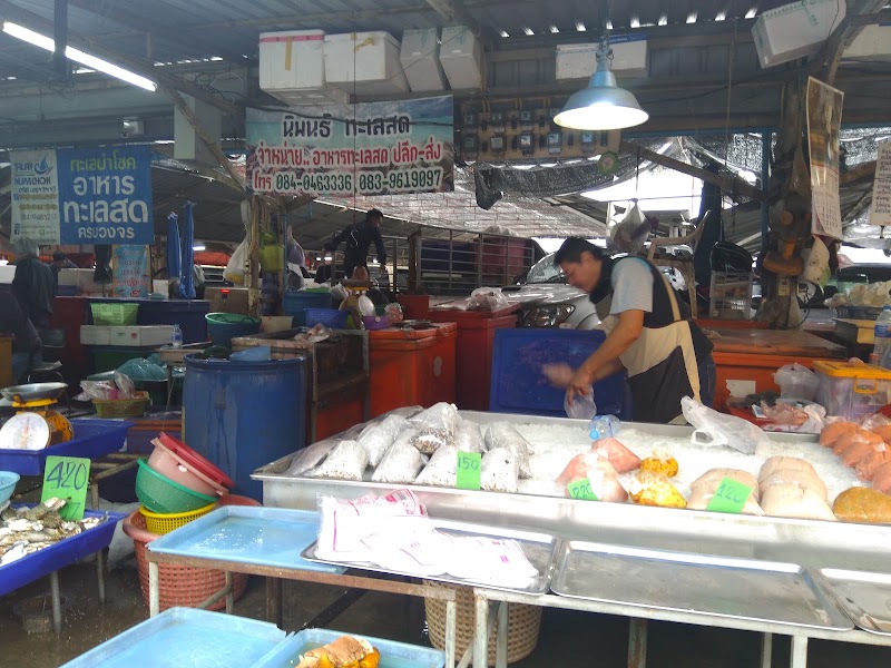Mueang Mai Market - Mueang Mai Market 98, 9 Chiang Mai Soi 3, Tambon Chang Moi, Amphoe Mueang Chiang Mai, Chang Wat Chiang Mai 50300, Thailand