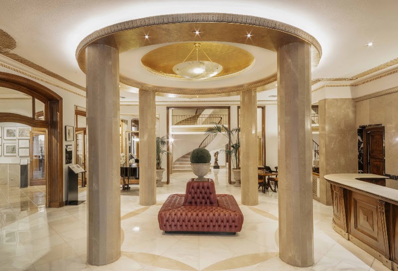 Hotel Astoria - Hotel Astoria Carrer de París, 203, Eixample, 08036 Barcelona, Spain