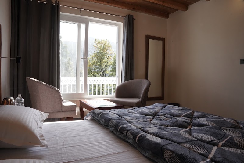 The Oak & Lake View Resort - The Oak & Lake View Resort, House no 84/7, Headingly Estate, Upper, Mall Rd, Mallital, Nainital, Uttarakhand 263001, India