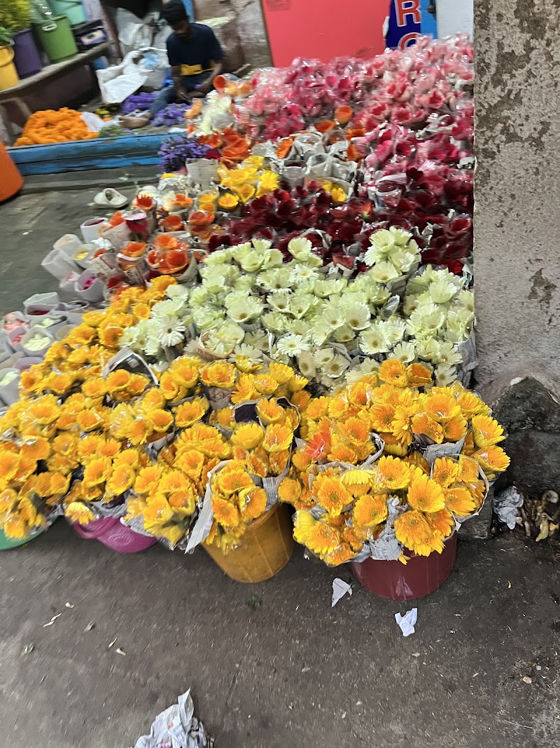 Devaraja market - Devaraja market, 8M62+5X9, Sayyaji Rao Rd, Medar Block, Tilak Nagar, Mysuru, Karnataka 570001, India