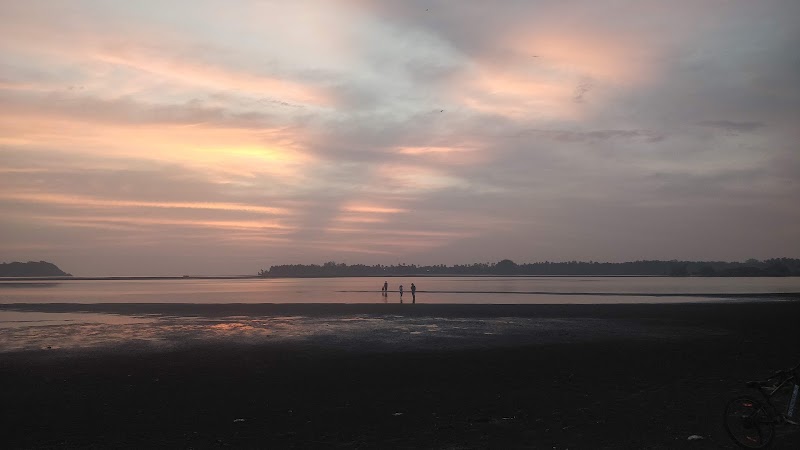 Uddo Beach - Uddo Beach, Unnamed Road, 403517, JQC2+2F, Kudal, Siolim, Gude, Goa 403517, India