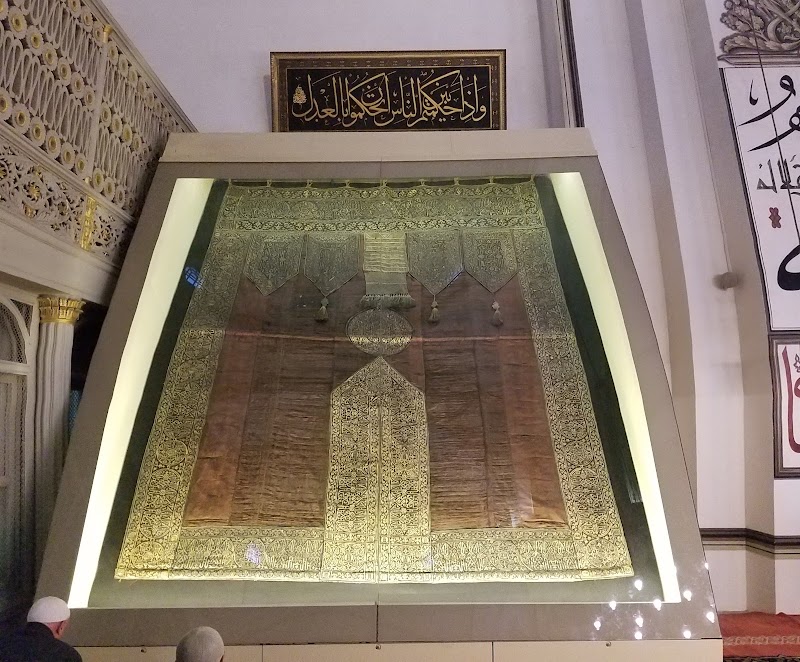 Bursa Grand Mosque - Bursa Grand Mosque, Nalbantoğlu, Ulucami Cd. No:2, 16010 Osmangazi̇/Bursa, Türkiye