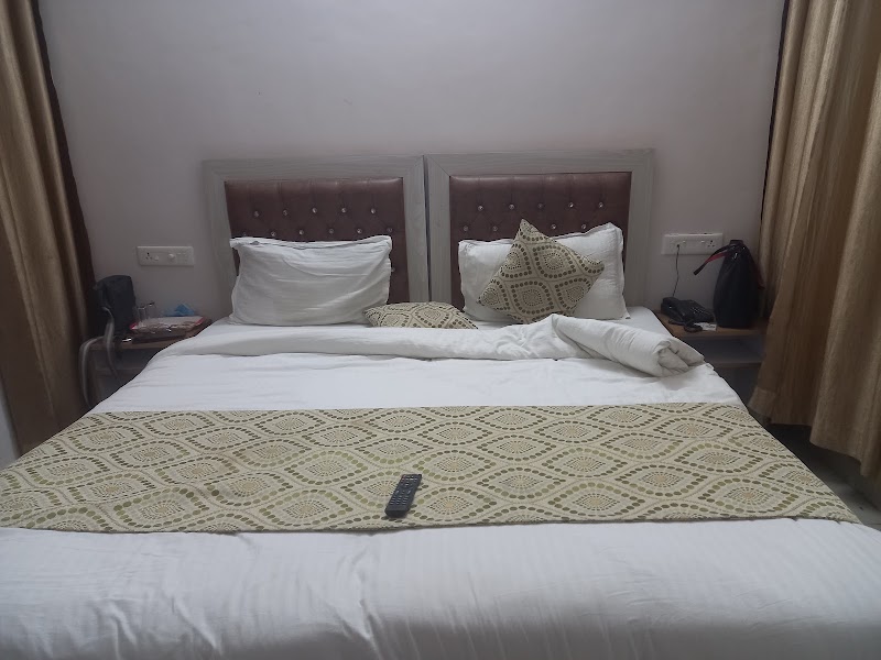 Hotel Yog Tapovan - Hotel Yog Tapovan, GULAB NAGAR, Tapovan Rd, Laxman Jhula, Rishikesh, Jonk, Uttarakhand 249192, India